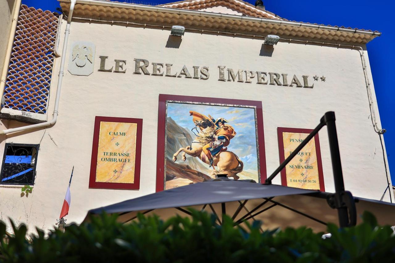 Отель Logis Le Relais Imperial Сен-Валье-де-Тье Экстерьер фото