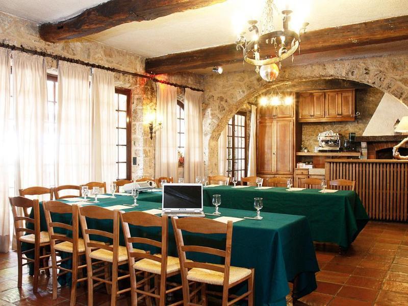 Отель Logis Le Relais Imperial Сен-Валье-де-Тье Экстерьер фото